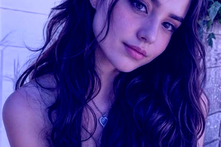Quinn, 25, a auburn amber-eyed middle eastern companion based in Oloitokitok. Offering GFE, OWO, Overnight, Striptease, Tantra. Available for incall and outc...