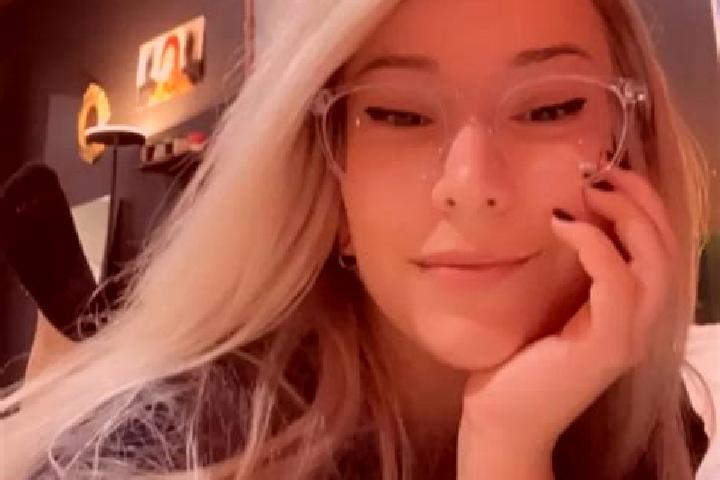 Quinn, 25, a blonde grey-eyed asian companion based in Tachilek. Offering Deep French Kissing, Fetish. Available for incall and outcall, day and evening dates.