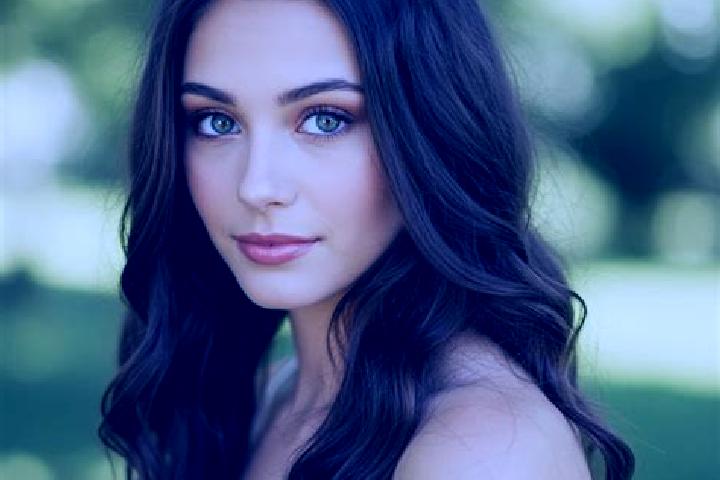 Quinn, 25, a brunette hazel-eyed caribbean companion based in Pajoreja. Offering Party Girl, Erotic Massage, Deep French Kissing, Couples. Available for inca...