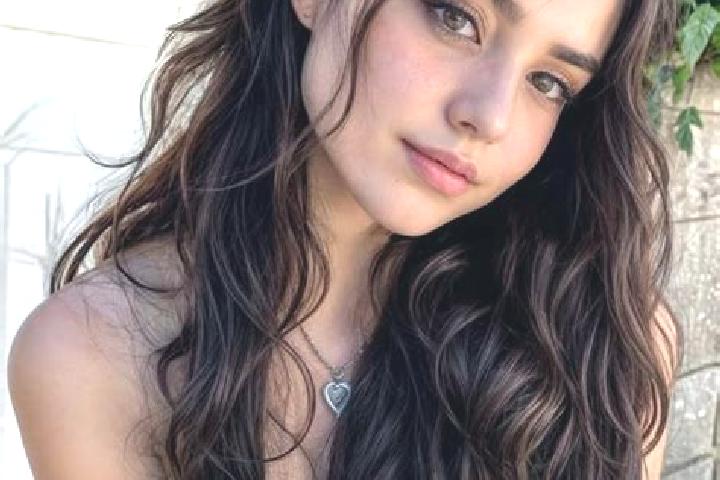 Quinn, 25, a brunette hazel-eyed slavic companion based in Evanston Park. Offering CIM, Duos, Massage. Available for incall and outcall, overnight bookings a...