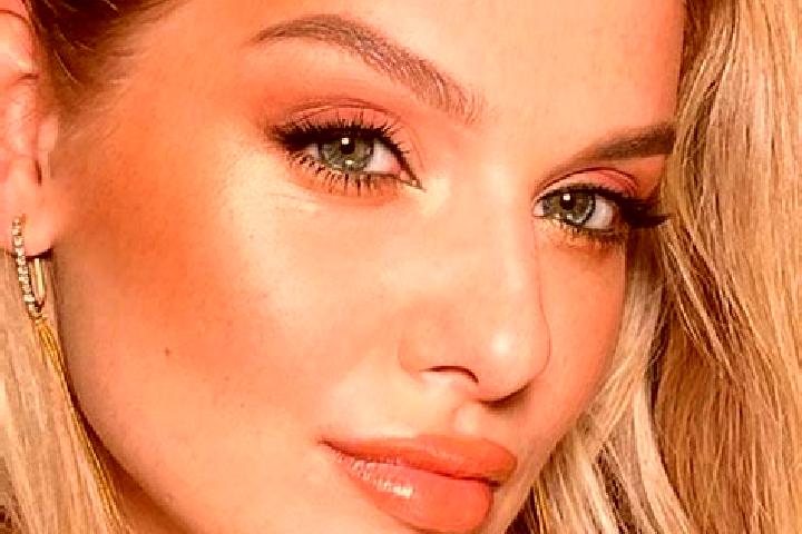 Quinn, 25, a dark blonde green-eyed european companion based in Coral Springs. Offering Fetish, Massage, Tantra. Available for incall and outcall, overnight ...