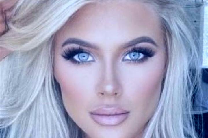 Quinn, 25, a platinum blonde dark-eyed ebony companion based in Osage Beach. Offering Massage, OWO, 69, Tantra. Available for incall and outcall, overnight b...
