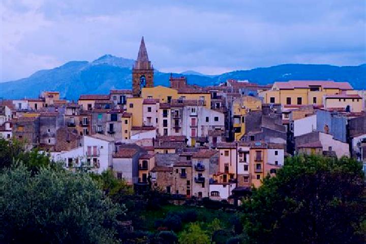 Quinn, 25 — Escort in Castelbuono, Italy