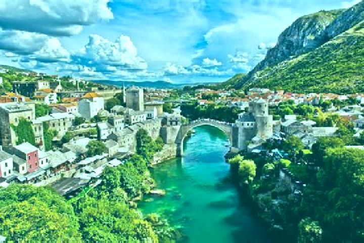 Quinn, 25 — Escort in Popovi, Bosnia and Herzegovina