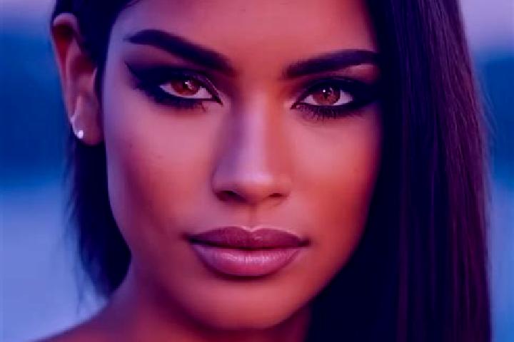 Quinn, 26, a black amber-eyed latina companion based in Kiramisse. Offering BDSM, Fetish, Roleplay. Available for incall and outcall, overnight bookings avai...
