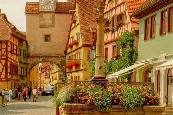 Quinn, 26 — Escort in Malsch, Germany