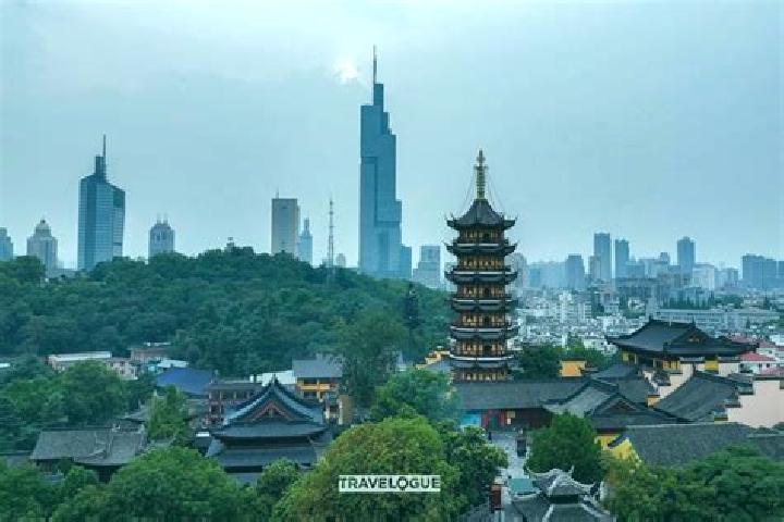 Quinn, 26 — Escort in Manjing, China