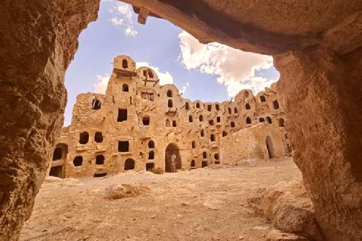 Quinn, 26 — Escort in Qasr Abu Hadi, Libya