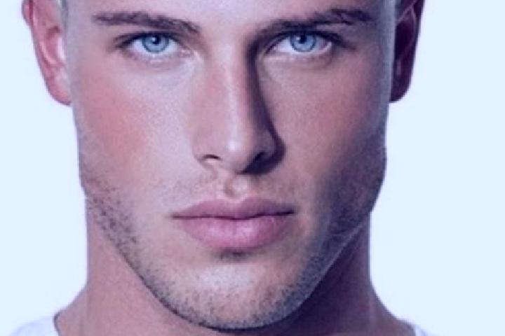 Quinn, 27, a blonde grey-eyed caucasian companion based in Vigardolo. Offering Prostate Massage, Deep French Kissing, Couples, Duos, Erotic Massage. Availabl...