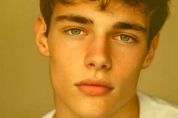 Quinn, 27, a red brown-eyed caucasian companion based in Hummelo. Offering BDSM, Tantra, Duos, Prostate Massage. Available for incall and outcall, overnight ...