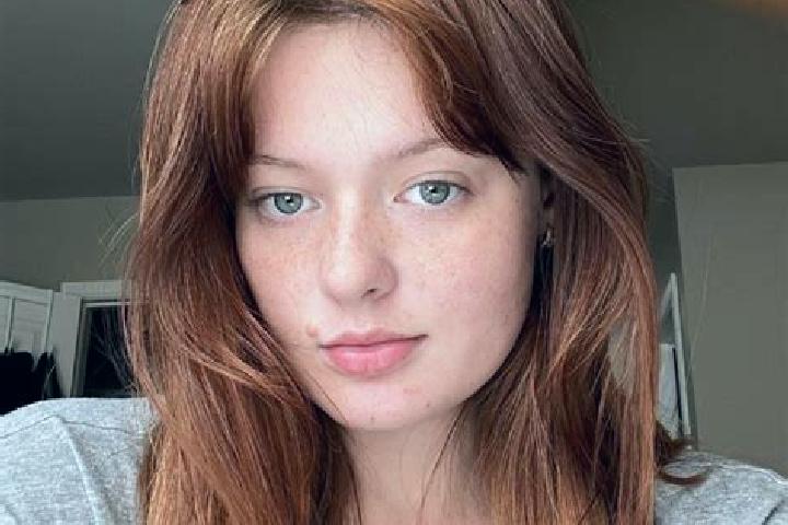 Quinn, 27, a red grey-eyed mixed companion based in Omar. Offering Girlfriend Experience, 69, Erotic Massage. Available for incall and outcall, day and eveni...