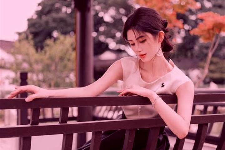 Quinn, 27 — Escort in Huarong, China
