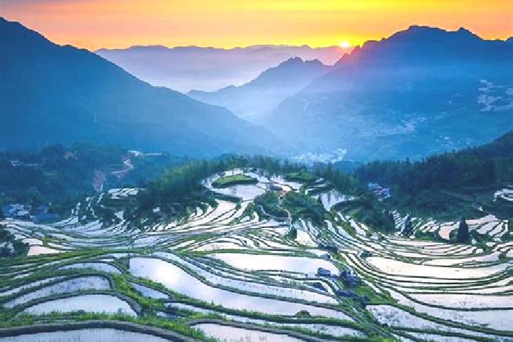 Quinn, 27 — Escort in Yunhe, China