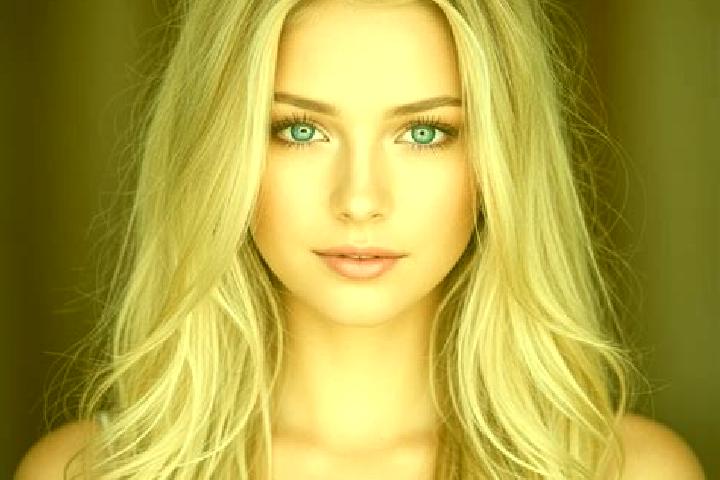 Quinn, 28, a blonde amber-eyed mixed companion based in Gidy. Offering Massage, Dinner Date, Duos. Available for incall and outcall, day and evening dates.