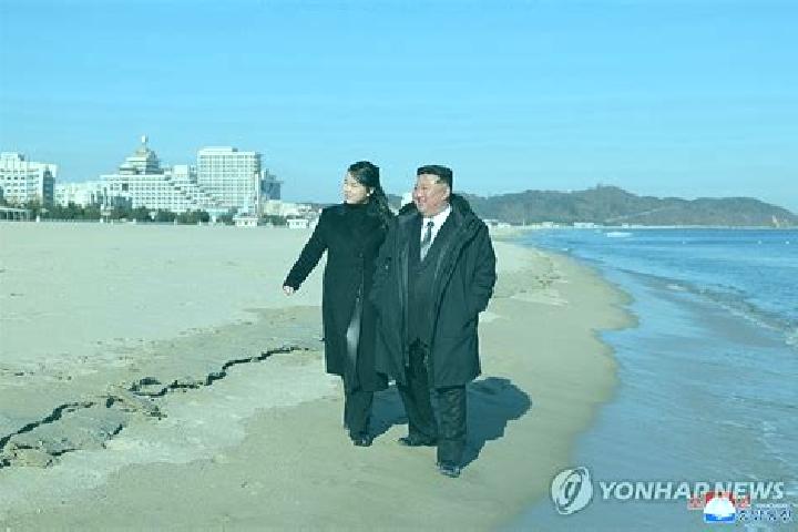 Quinn, 28 — Escort in Chasong, North Korea