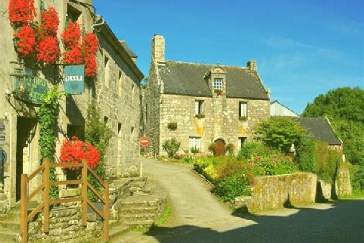 Quinn, 28 — Escort in Locronan, France