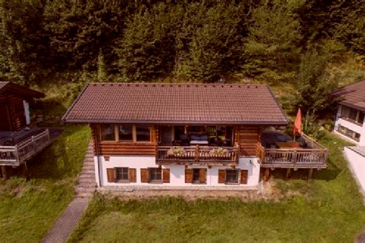 Quinn, 28 — Escort in Wald im Pinzgau, Austria