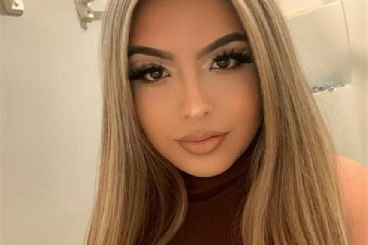 Quinn, 29, a blonde amber-eyed latina companion based in Anguia. Offering Dinner Date, Duos, OWO. Available for incall and outcall, overnight bookings availa...