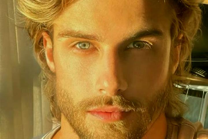 Quinn, 29, a dark blonde blue-eyed middle eastern companion based in Dorzano. Offering Striptease, Travel Companion, GFE. Available for incall and outcall, o...