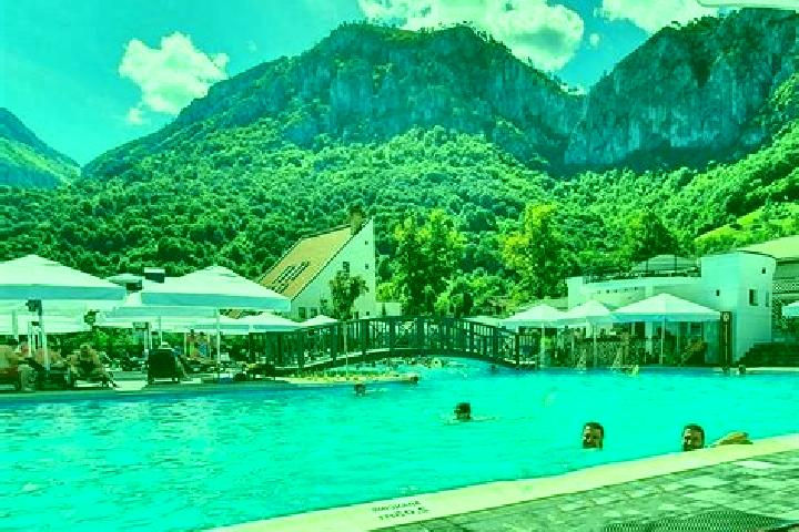 Quinn, 29 — Escort in Baia de Arama, Romania