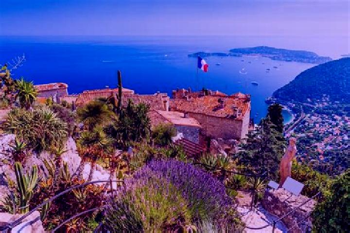 Quinn, 29 — Escort in Eze, France