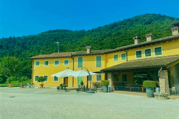 Quinn, 29 — Escort in Semproniano, Italy