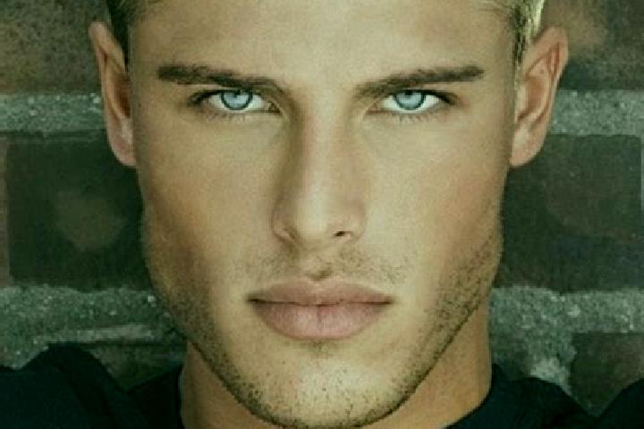 Quinn, 30, a blonde grey-eyed caucasian companion based in Iringal. Offering Deep French Kissing, OWO. Available for incall and outcall, day and evening dates.