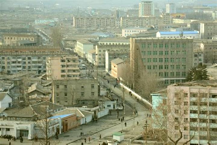 Quinn, 30 — Escort in Sariwon-si, North Korea