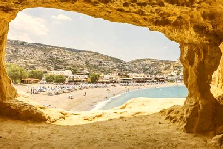Quinn, 31 — Escort in Analipsi, Greece