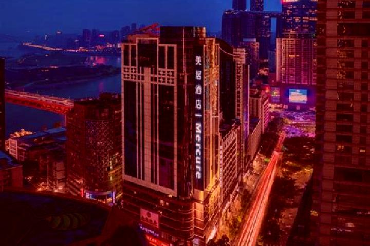 Quinn, 31 — Escort in Qianhe, China