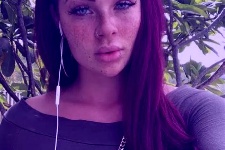 Quinn, 32, a auburn green-eyed slavic companion based in Torrita di Siena. Offering Massage, Roleplay, Couples, GFE. Available for incall and outcall, day an...