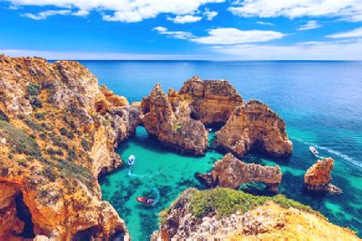 Quinn, 32 — Escort in Praia, Portugal