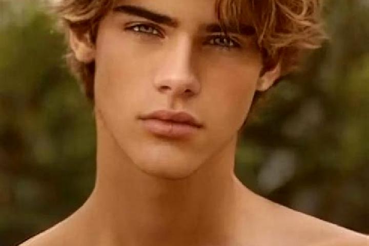 Quinn, 33, a dark blonde green-eyed european companion based in Prats de Llucanes. Offering Prostate Massage, 69, A-Level, OWO, BDSM. Available for incall an...