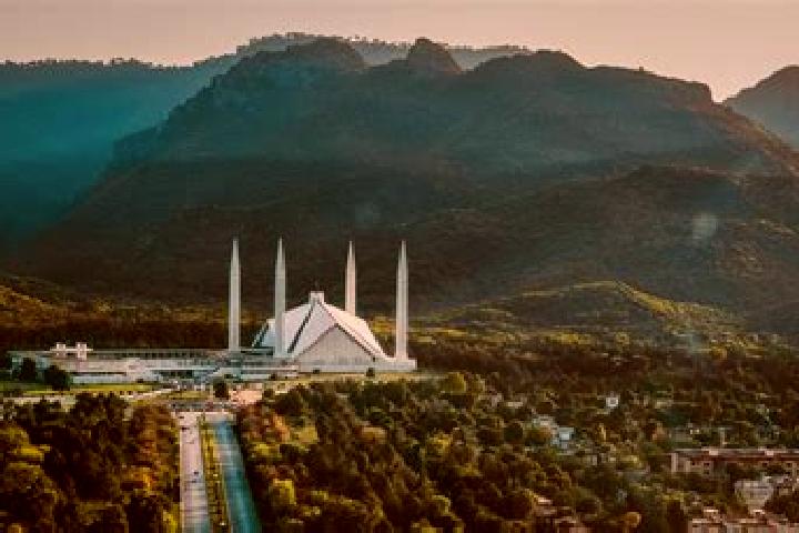 Quinn, 33 — Escort in Akora Khattak, Pakistan