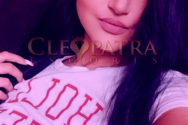 Quinn, 34, a auburn amber-eyed indian companion based in Asprangeloi. Offering Striptease, OWO, GFE, Tantra, Massage. Available for incall and outcall, day a...