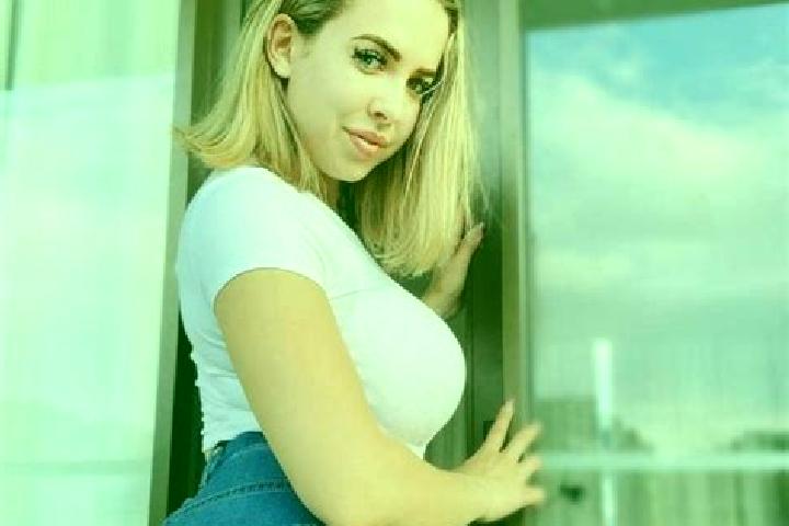 Quinn, 34, a blonde dark-eyed caucasian companion based in Castelfranco in Miscano. Offering Tantra, CIM, GFE. Available for incall and outcall, day and even...