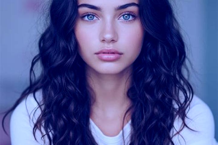 Quinn, 35, a auburn amber-eyed mediterranean companion based in Luz de America. Offering Roleplay, Duos, CIM, BDSM. Available for incall and outcall, overnig...