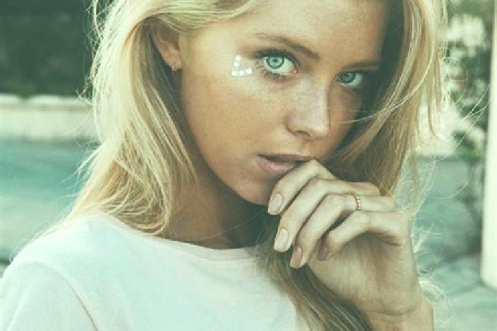 Quinn, 35, a blonde blue-eyed middle eastern companion based in Seinsfeld. Offering GFE, CIM, 69. Available for incall and outcall, day and evening dates.