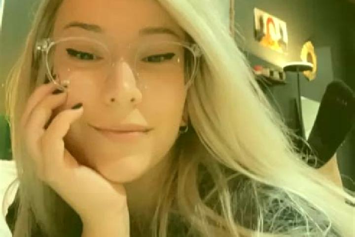 Quinn, 35, a platinum blonde dark-eyed asian companion based in Santa Maria de Chicmo. Offering Prostate Massage, Striptease, Dinner Date. Available for inca...