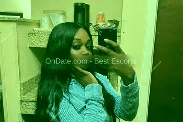 Quinn, 35 — Escort in Anderson, United States