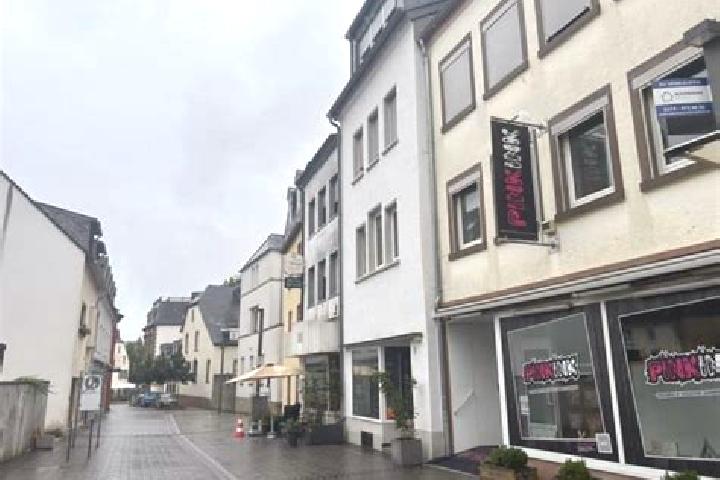 Quinn, 35 — Escort in Bitburg, Germany