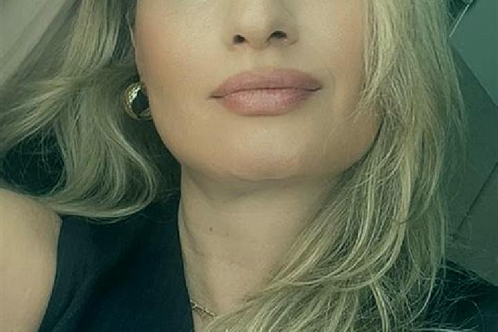 Quinn, 35 — Escort in Err, France