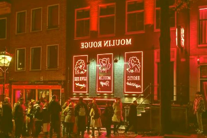 Quinn, 35 — Escort in Moulin-Neuf, France