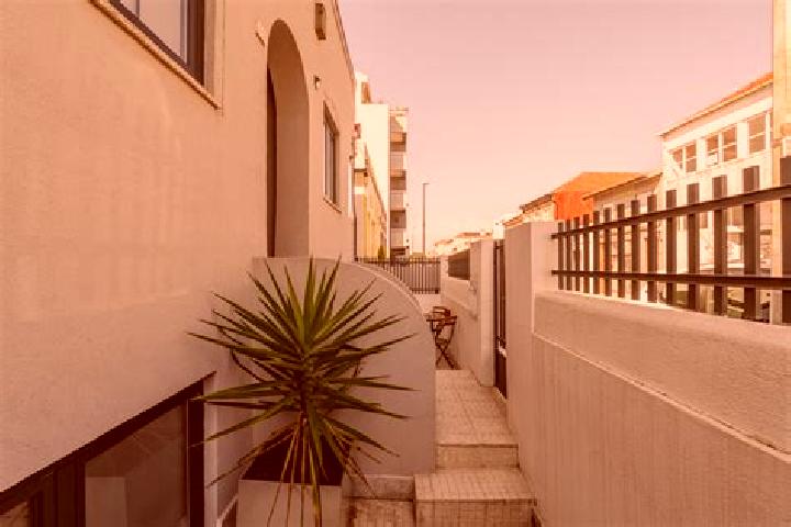 Quinn, 35 — Escort in Sao Mamede, Portugal