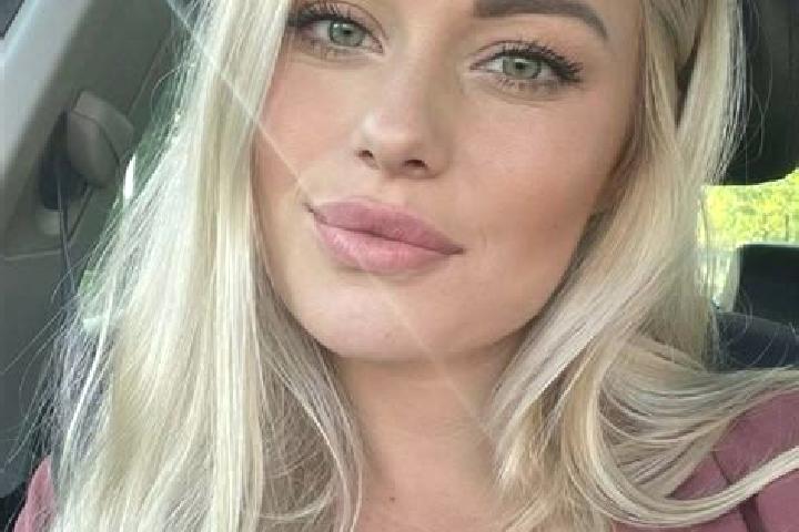 Quinn, 36, a blonde hazel-eyed mediterranean companion based in The Willows. Offering Party Girl, Fetish. Available for incall and outcall, overnight booking...