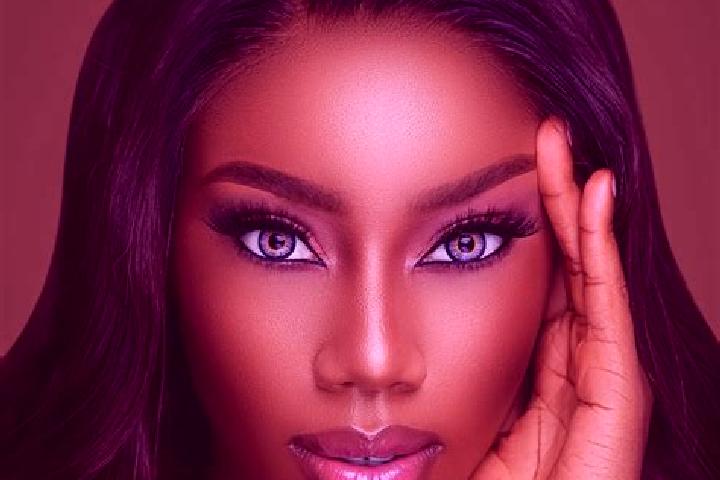 Quinn, 36, a chestnut blue-eyed ebony companion based in Harschbach. Offering Erotic Massage, Couples, BDSM. Available for incall and outcall, day and evenin...