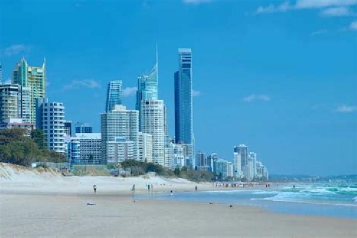 Quinn, 36 — Escort in Broadbeach Waters, Australia