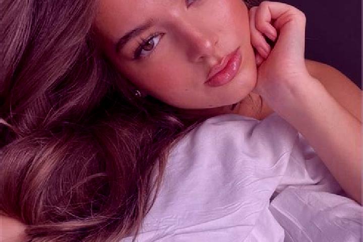 Quinn, 37, a chestnut green-eyed latina companion based in Quintana Roo. Offering Duos, Party Girl, Massage. Available for incall and outcall, overnight book...