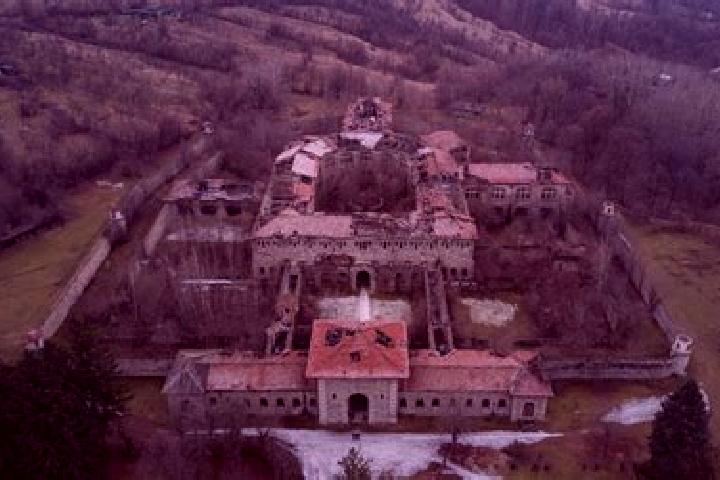 Quinn, 37 — Escort in Doftana, Romania