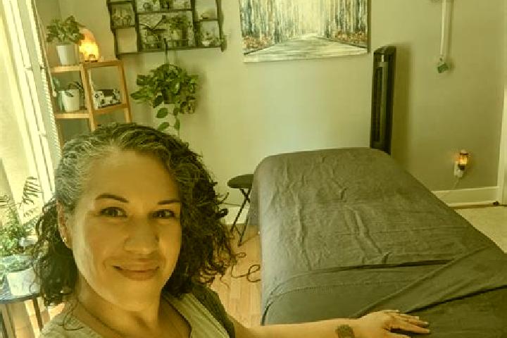 Quinn, 38, a black hazel-eyed ebony companion based in Karwodrza. Offering Tantra, Travel Companion, Erotic Massage. Available for incall and outcall, day an...